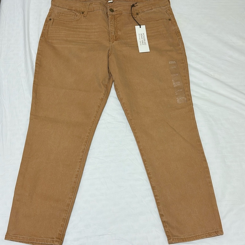Wonderland skinny ankle, sits at waist, skinny leg VINTAGE America size 16/33